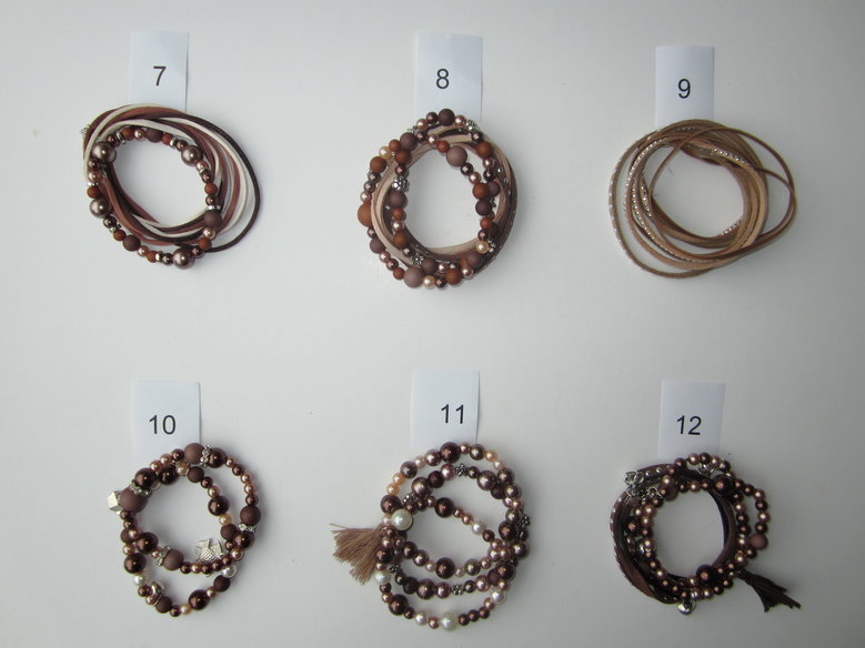 armbandjes in bruin tinten